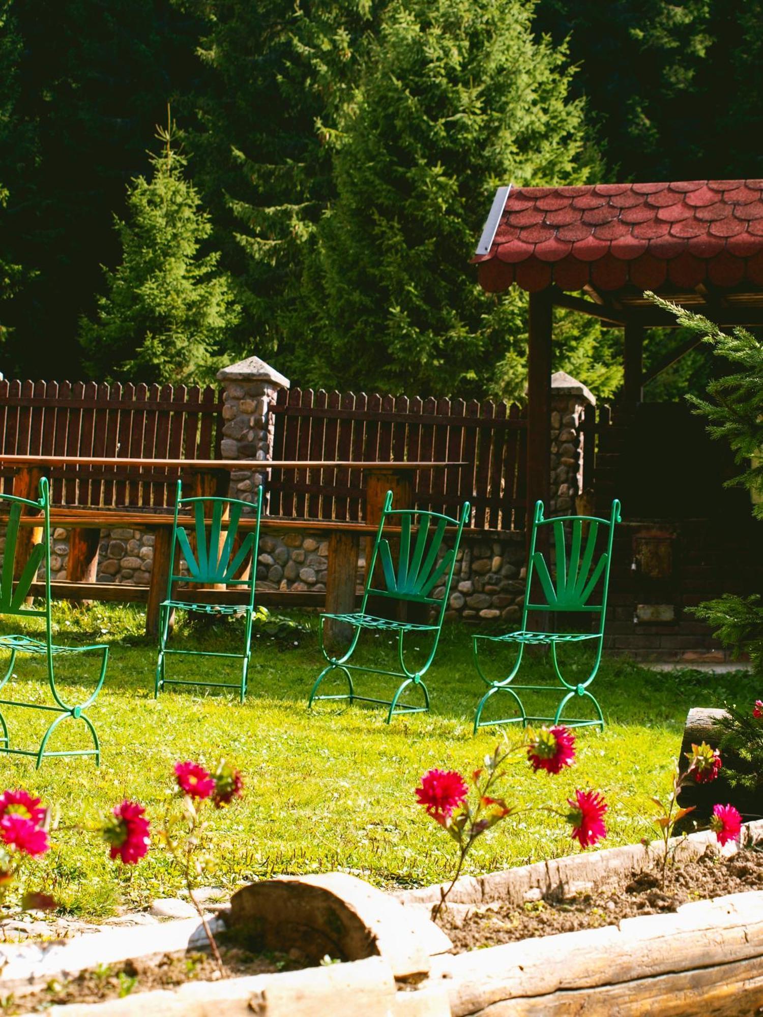 Villa Mounthoff Retreat Moroeni Exterior foto
